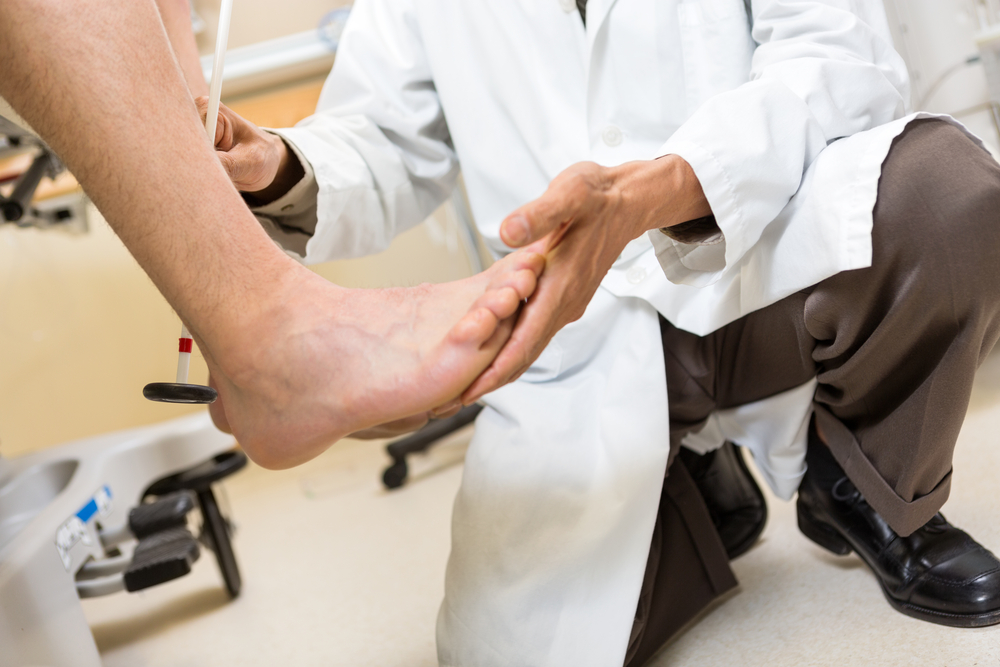 12 Common Diabetic Foot Problems and Symptoms